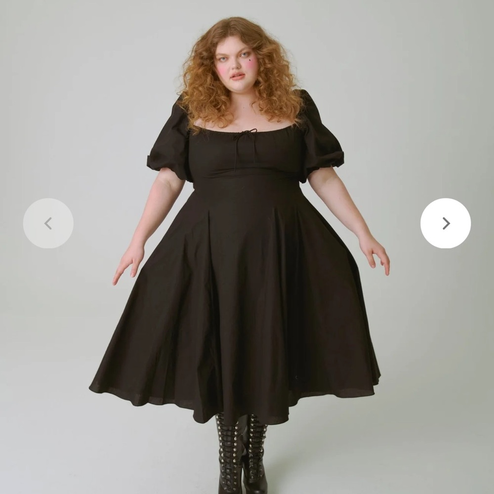 5x Selkie caviar day dress